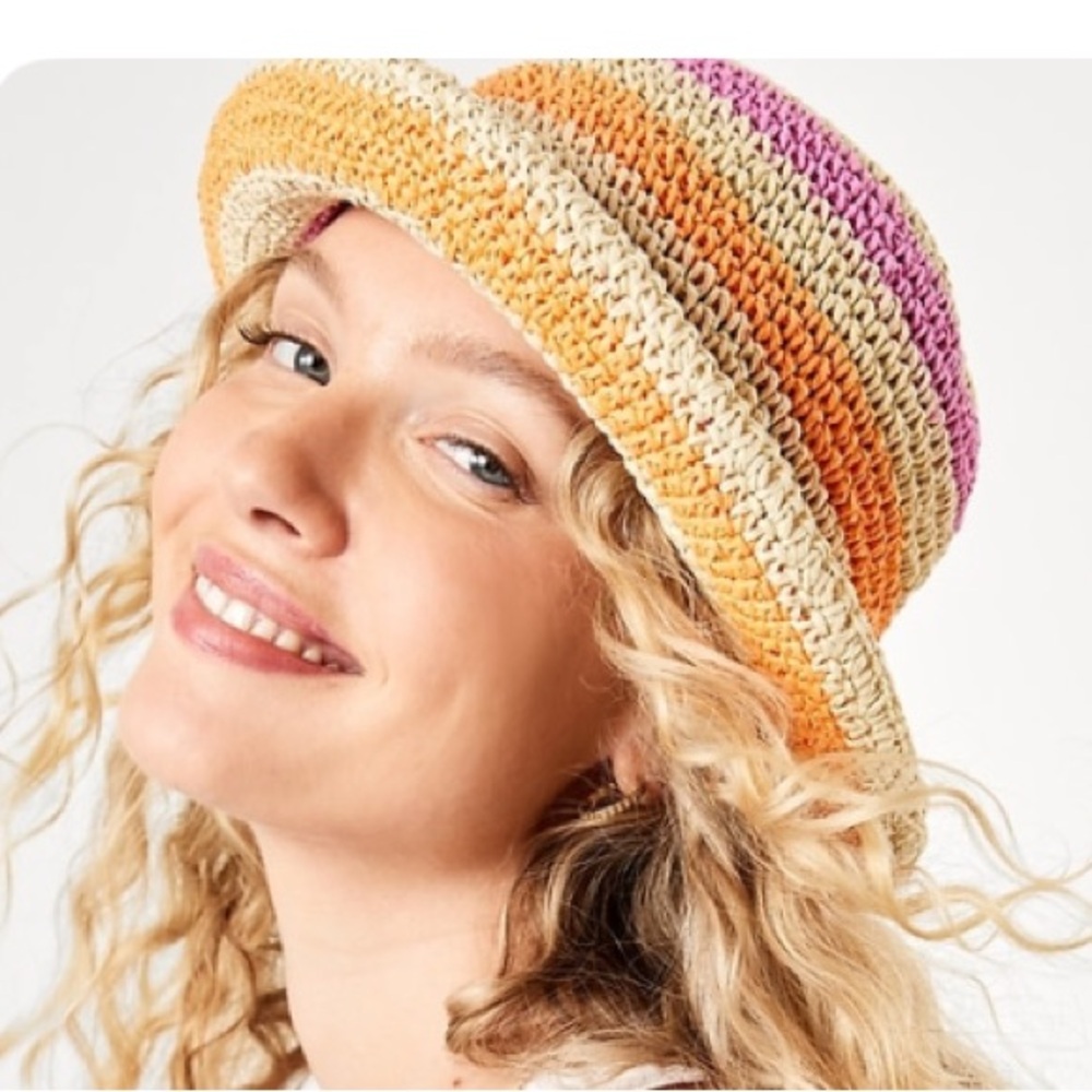 Old Navy Crochet Bucket Hat